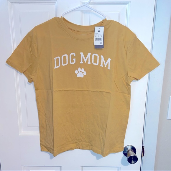 NWT. Dog Mom Short Sleeve Graphic T-Shirt. XS. - Picture 3 of 6